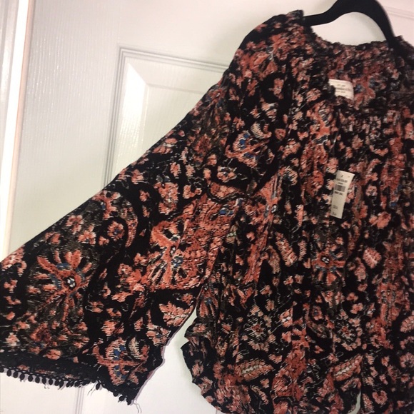 NWT ABERCROMBIE OFF THE SHOULDER TOP SIZE S - Picture 5 of 5